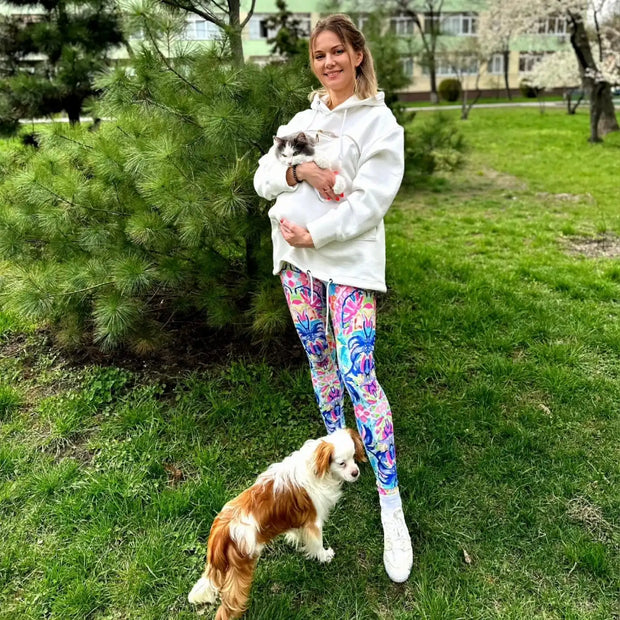 Khaki Hoodie with Pet Carrier Pocket – Cozy Style with Functional Design